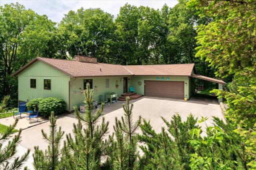 1184 Crescent Hills Drive, La Crescent, MN 55947