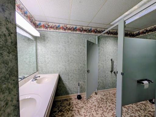 101 S 1st Street, Montevideo, MN 56265