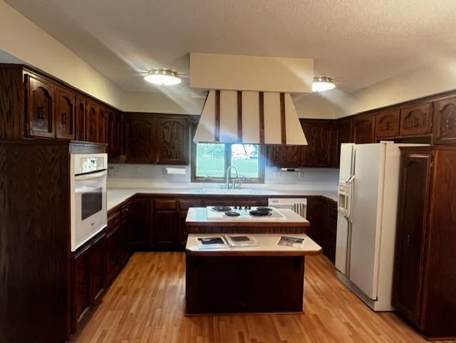 Kitchen New Paint.jpg