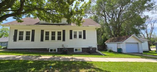 212 E 5th Street, Albert Lea, MN 56007