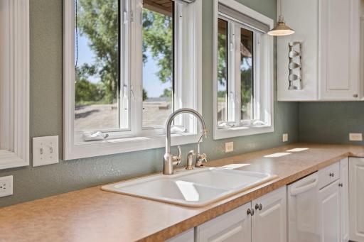 5414 Elkton Trail, Faribault, MN 55021