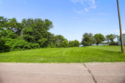 5414 Elkton Trail, Faribault, MN 55021