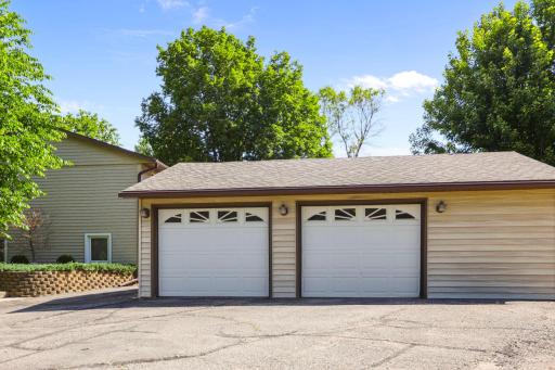 5414 Elkton Trail, Faribault, MN 55021
