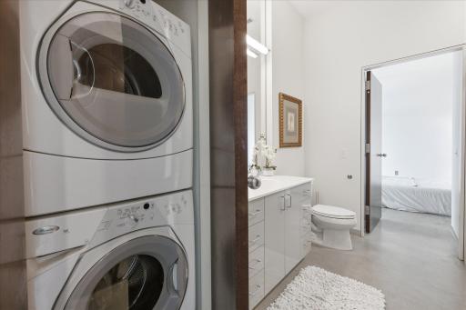 21-5601 Smetana Dr Unit 712 [3119805]- 021.jpg