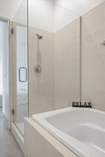 19-5601 Smetana Dr Unit 712 [3119805]- 019.jpg