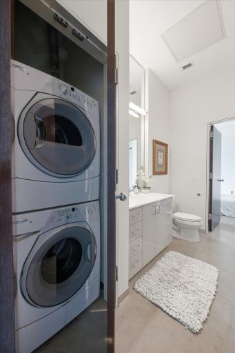 22-5601 Smetana Dr Unit 712 [3119805]- 022.jpg