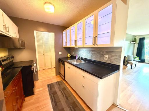 183 Little Canada Road E, 217, Saint Paul, MN 55117