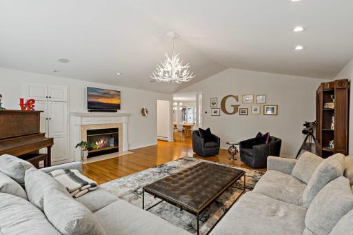 4604 Merilane, Minneapolis, MN 55436