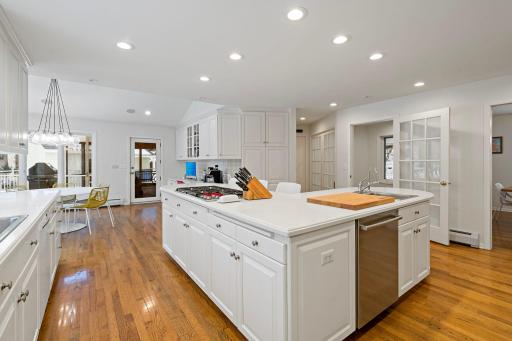4604 Merilane, Minneapolis, MN 55436