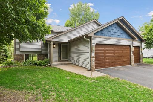 680 Lois Lane, Lino Lakes, MN 55014