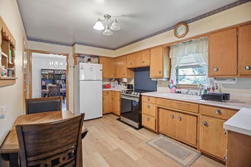 216 8th Avenue SE, Waseca, MN 56093