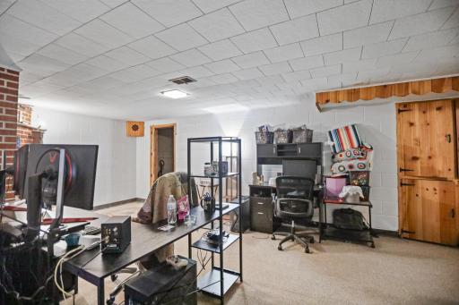 216 8th Avenue SE, Waseca, MN 56093
