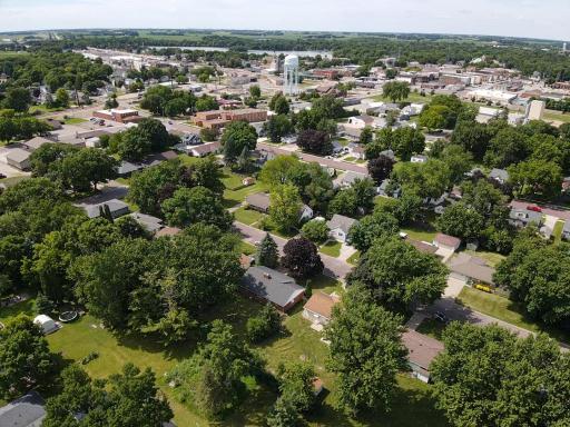 216 8th Avenue SE, Waseca, MN 56093