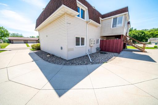 1815 Lakewood Avenue, Albert Lea, MN 56007