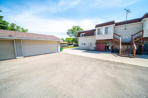1815 Lakewood Avenue, Albert Lea, MN 56007