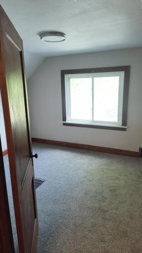 1050 Wilson Avenue, Saint Paul, MN 55106