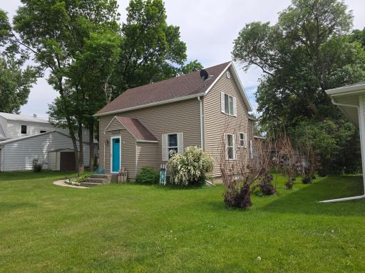 321 Sioux Street, Holland, MN 56139