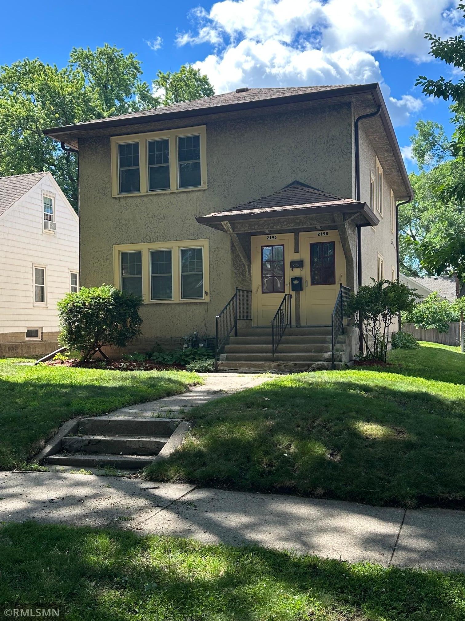 7085825