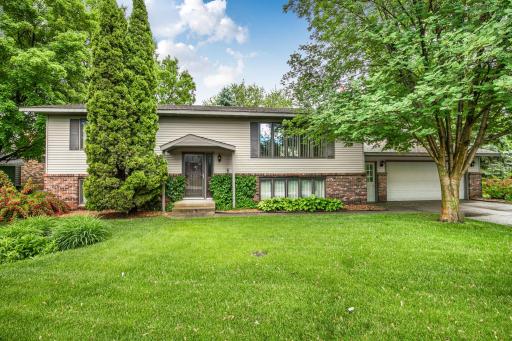 Welcome to your lakeside and golf course home!