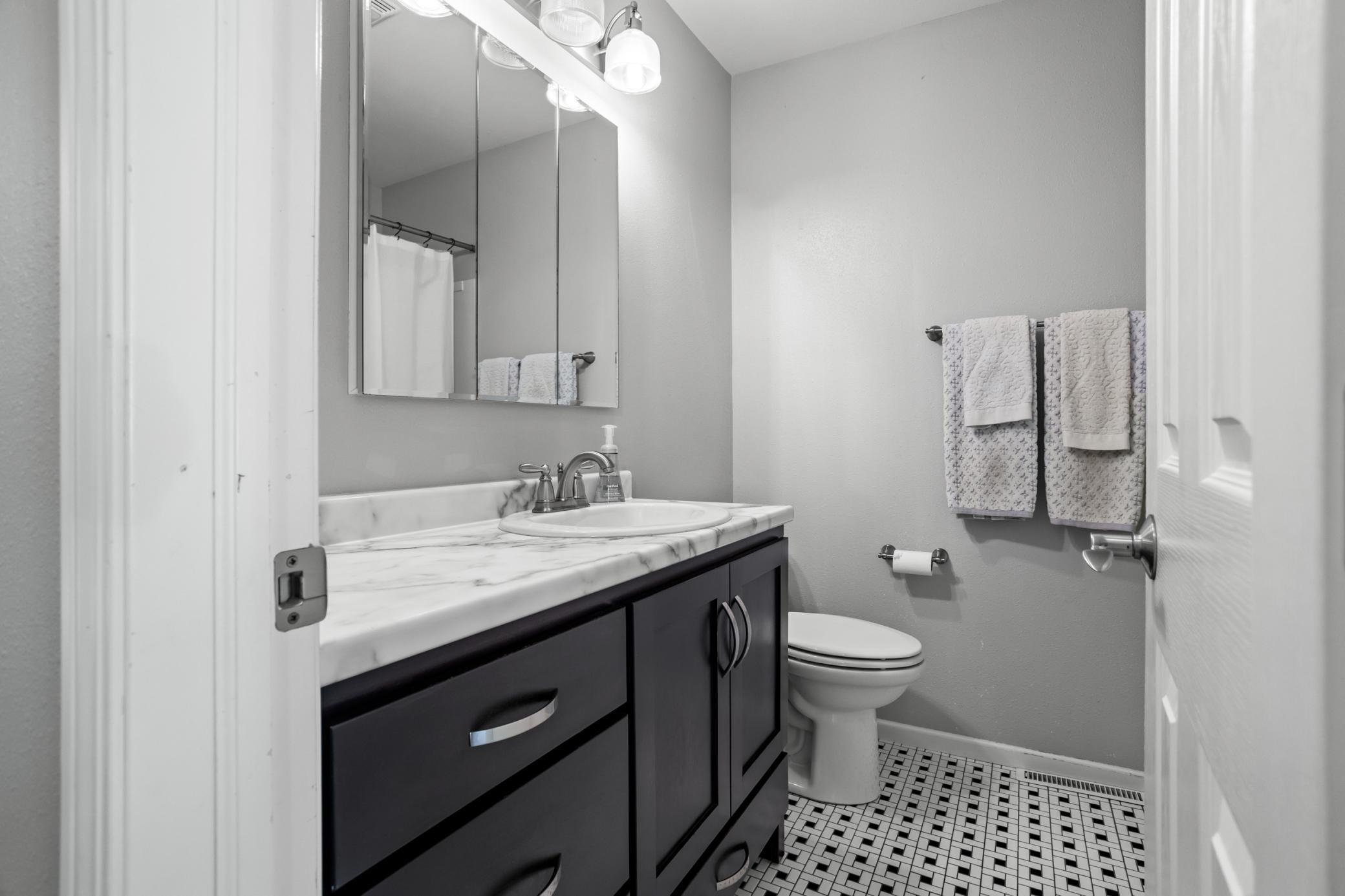 Full Bathroom