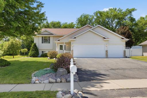 1301 Roberts Road, Buffalo, MN 55313