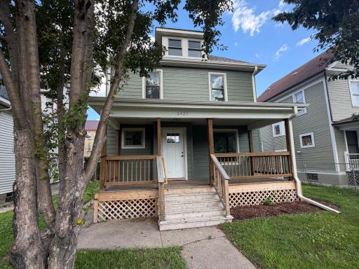 2427 17th Avenue S, Minneapolis, MN 55404