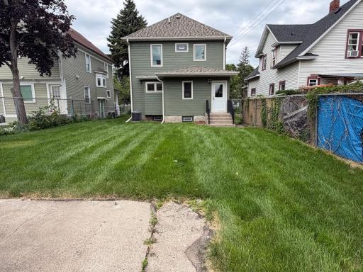 2427 17th Avenue S, Minneapolis, MN 55404