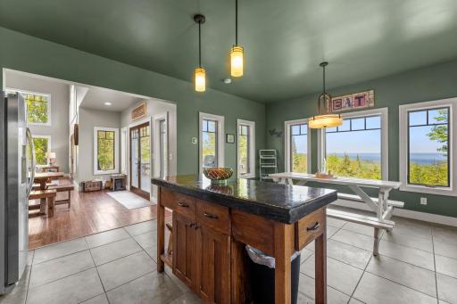 685 Cuttingwood Road, Two Harbors, MN 55616