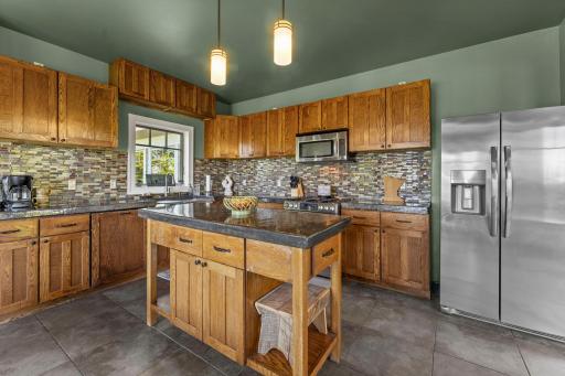 685 Cuttingwood Road, Two Harbors, MN 55616