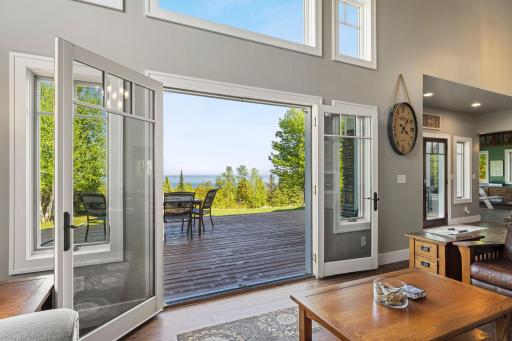 685 Cuttingwood Road, Two Harbors, MN 55616