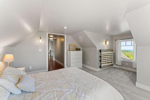 685 Cuttingwood Road, Two Harbors, MN 55616