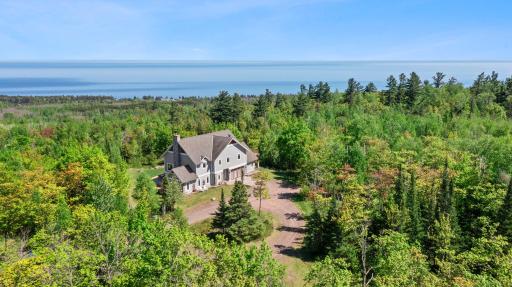 685 Cuttingwood Road, Two Harbors, MN 55616