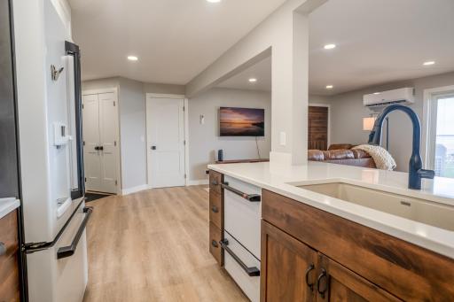 151 Lake Avenue N, 102, Spicer, MN 56288