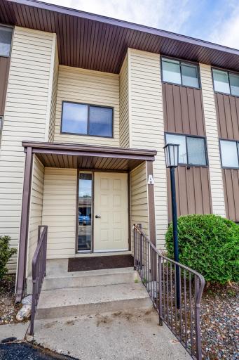 151 Lake Avenue N, 102, Spicer, MN 56288