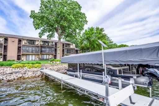 151 Lake Avenue N, 102, Spicer, MN 56288