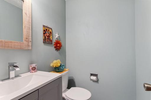 864 Winterberry Court, Woodbury, MN 55125
