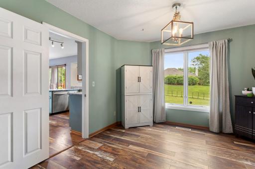 864 Winterberry Court, Woodbury, MN 55125