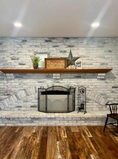 864 Winterberry Court, Woodbury, MN 55125