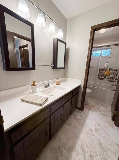 Bathroom AI Enhanced/Staged