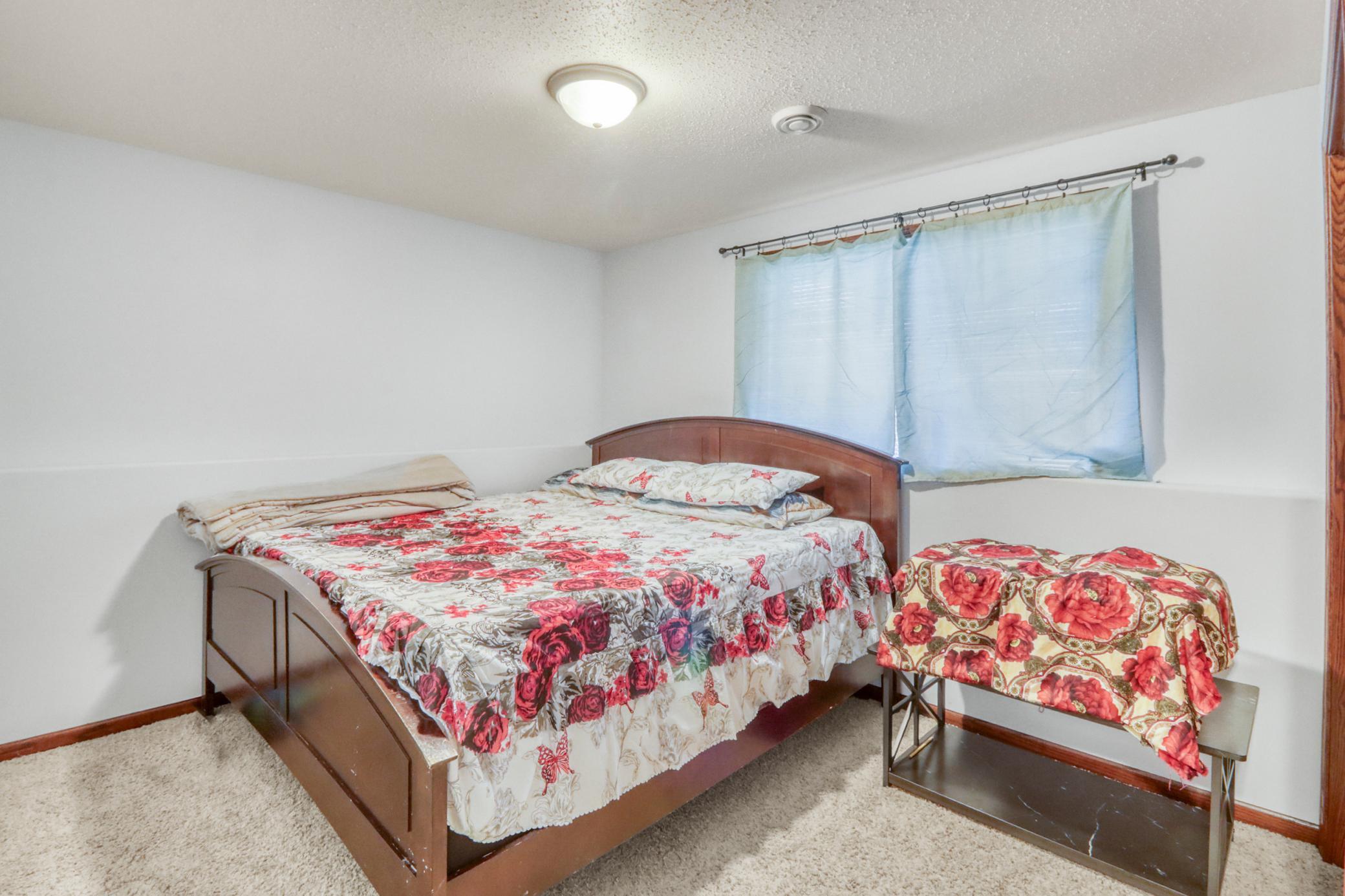 Basement Bedroom1_1-3264.JPG