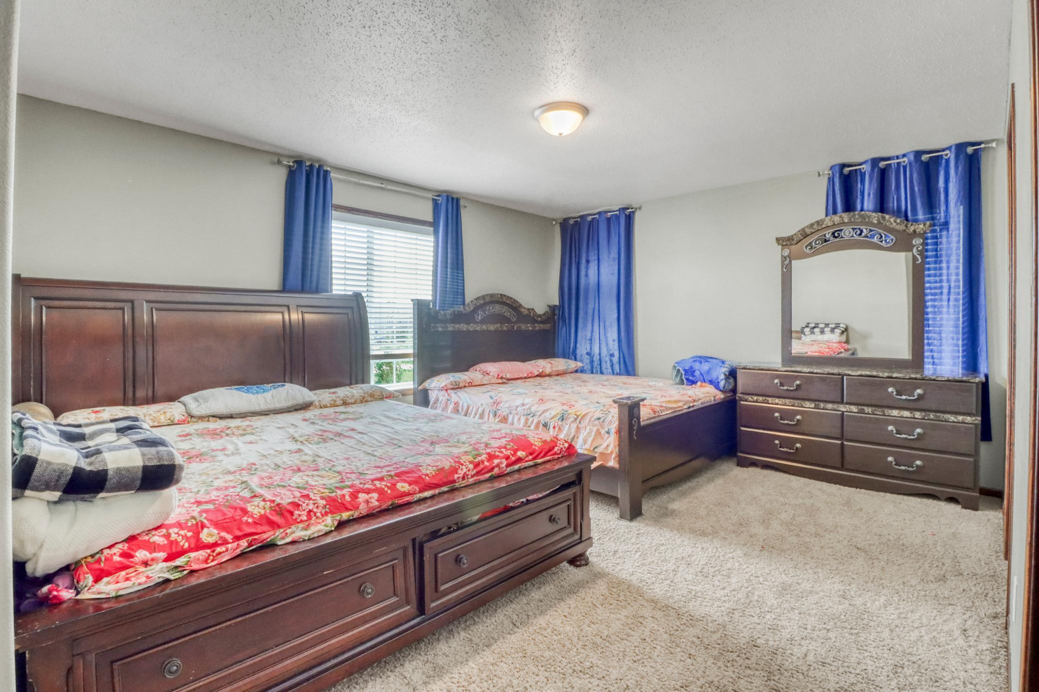 Primary Bedroom1_1-3264.JPG