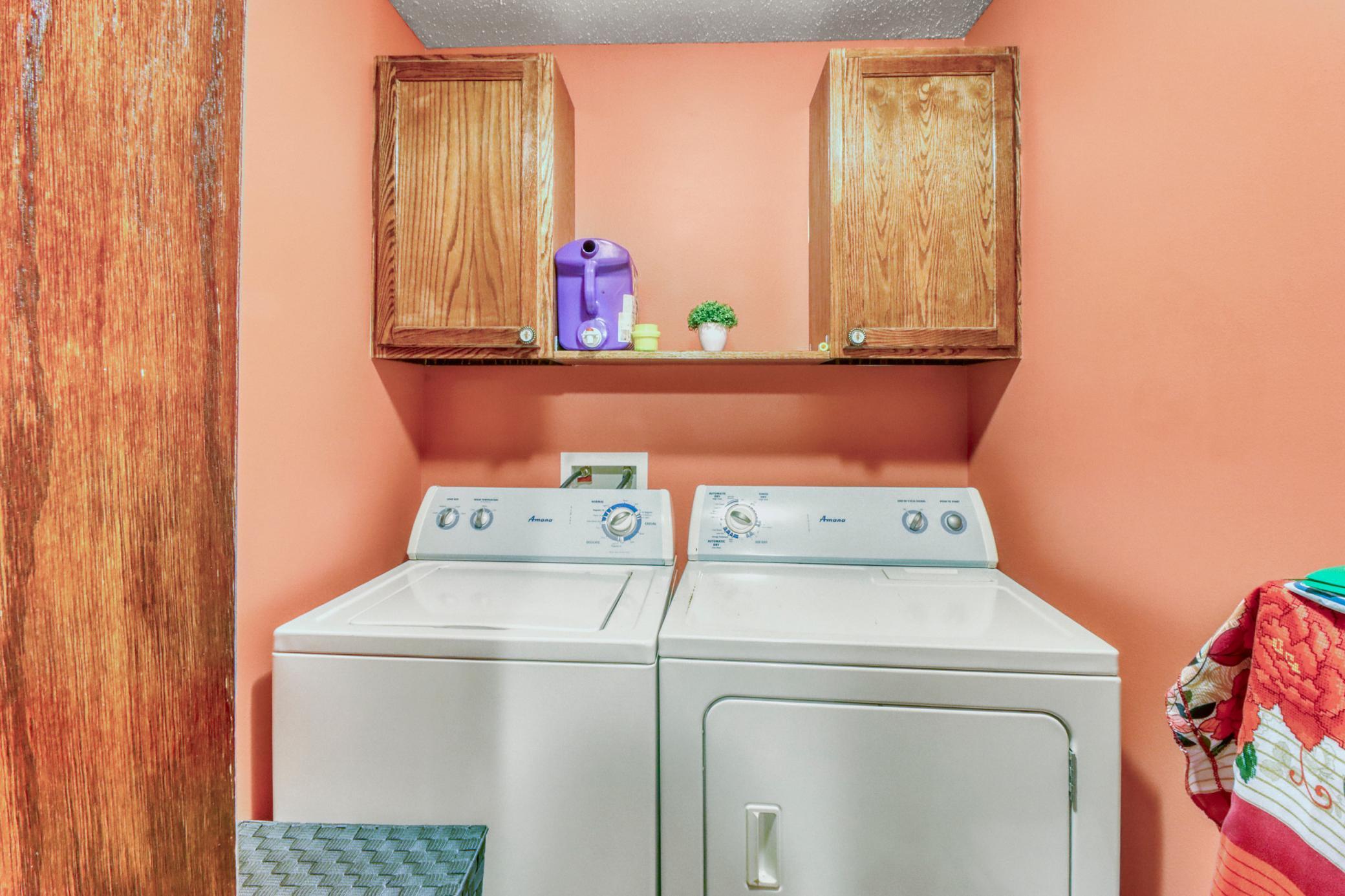 Laundry1_1-3264.JPG