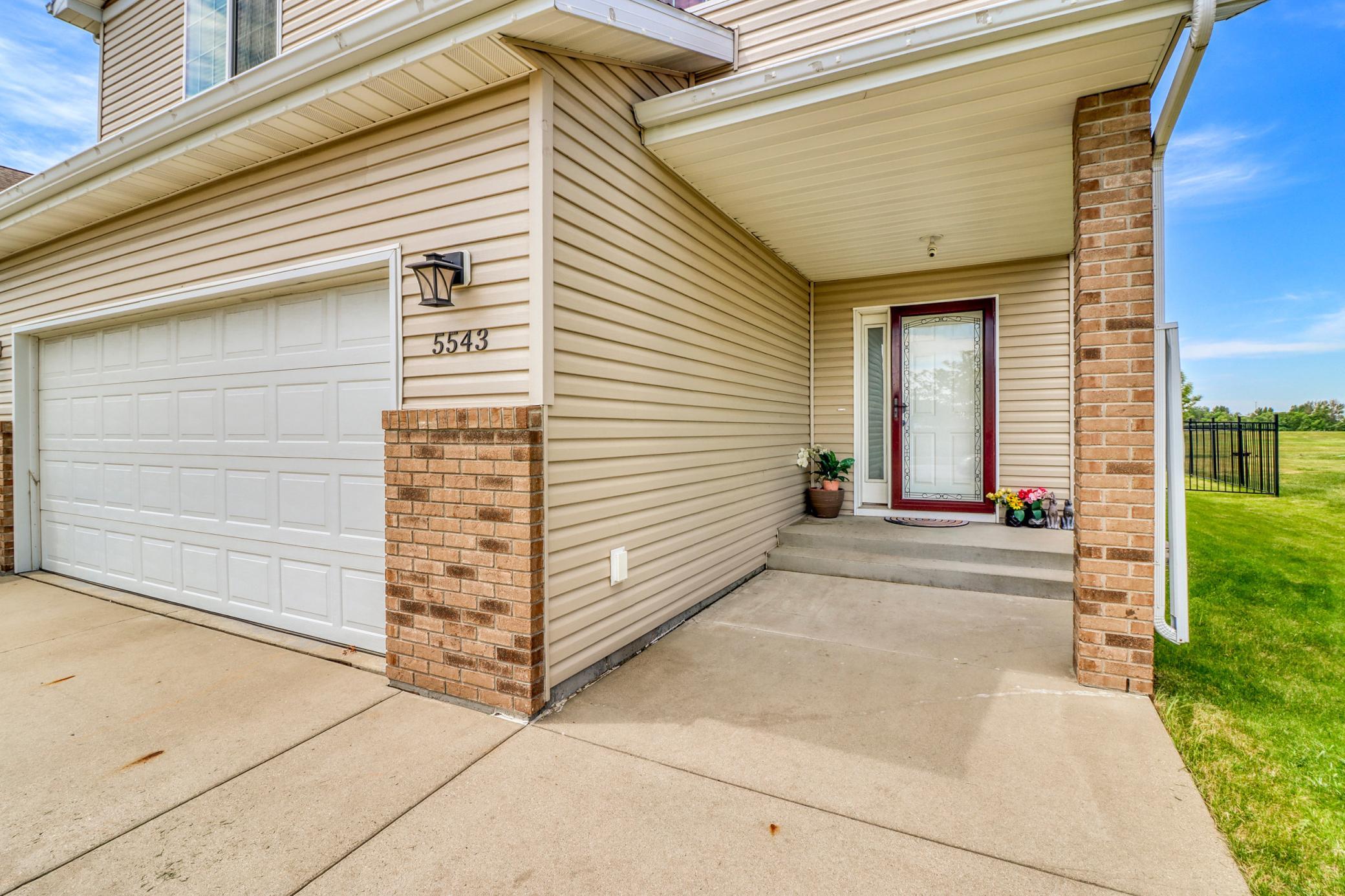 Front1_3-3264.JPG