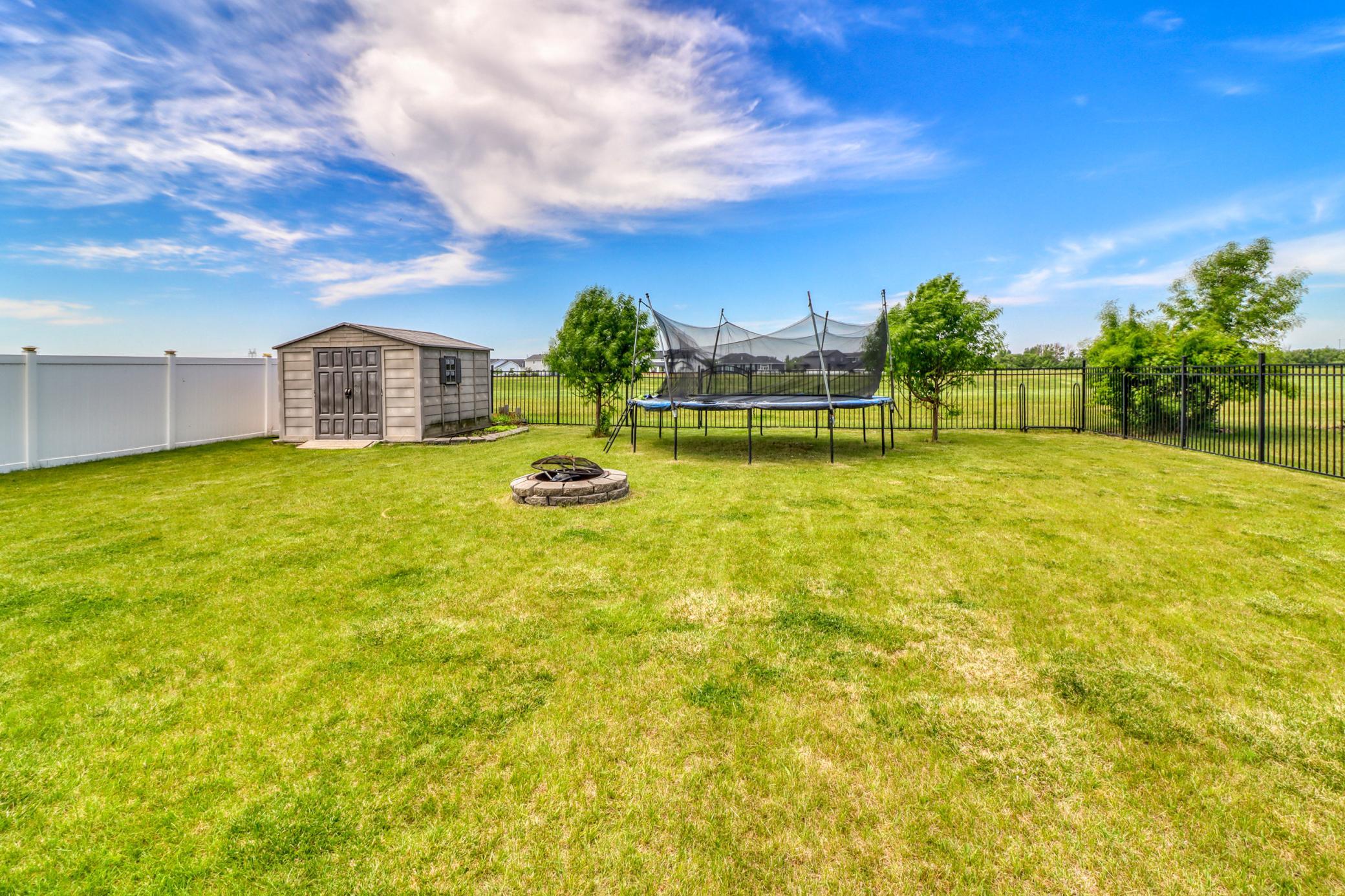 Backyard1_3-3264.JPG