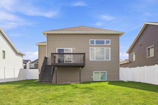 1118 Albert Court W, West Fargo, ND 58078