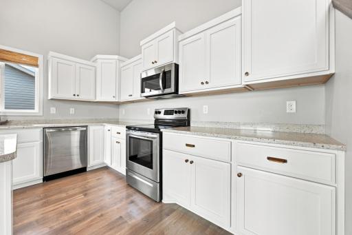 1118 Albert Court W, West Fargo, ND 58078