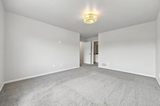 1118 Albert Court W, West Fargo, ND 58078