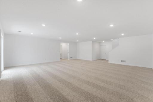 (Photo of a similar home, actual finishes may vary)