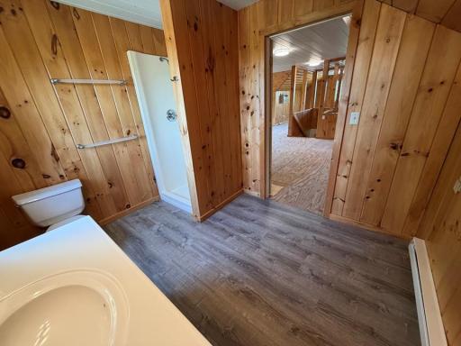 831 2nd Street SW, Glenville, MN 56036
