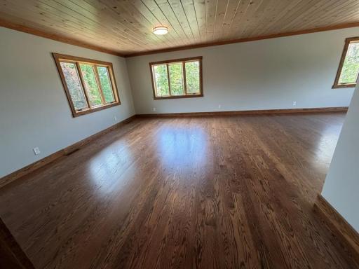 831 2nd Street SW, Glenville, MN 56036